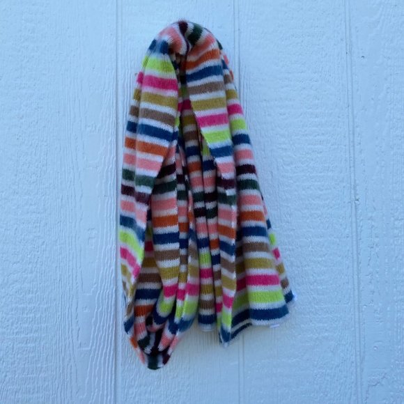GAP Accessories - GAP NWT Rainbow Multicolor Winter Scarf